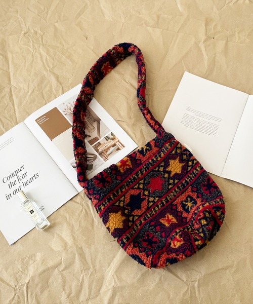 NOLITA LABORATORY(ノリータラボラトリー)の「【 NOLITA / ノリータ 】ボヘミアン エスニック柄 ボア ショルダーバッグ(ショルダーバッグ・レディース・ブラック/レッド/ブラウン・FREE)」の10枚目の写真