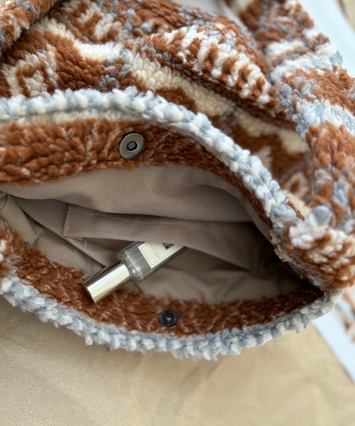 NOLITA LABORATORY(ノリータラボラトリー)の「【 NOLITA / ノリータ 】ボヘミアン エスニック柄 ボア ショルダーバッグ(ショルダーバッグ・レディース・ブラック/レッド/ブラウン・FREE)」の11枚目の写真