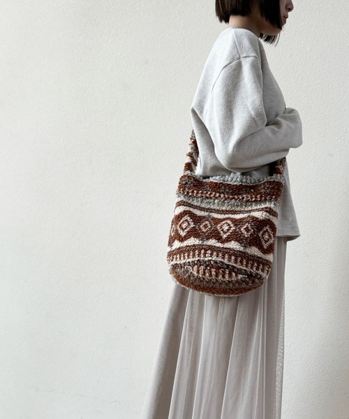 NOLITA LABORATORY(ノリータラボラトリー)の「【 NOLITA / ノリータ 】ボヘミアン エスニック柄 ボア ショルダーバッグ(ショルダーバッグ・レディース・ブラック/レッド/ブラウン・FREE)」の20枚目の写真