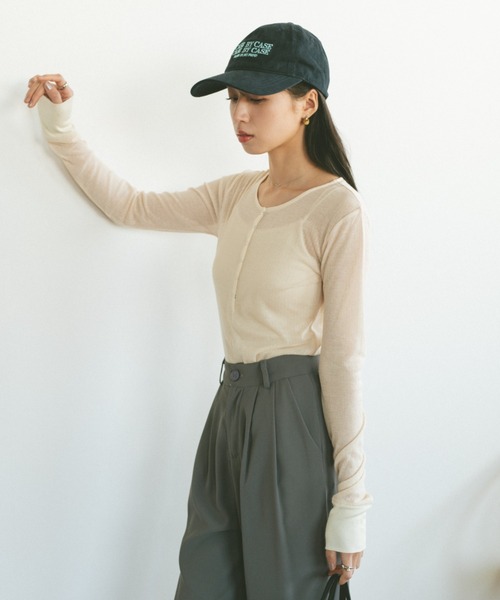 VANNIE U(ヴァニーユー)の「ミニスナップシアートップス(Tシャツ/カットソー・レディース・アイボリー/ブラック/グレー・FREE)」の15枚目の写真