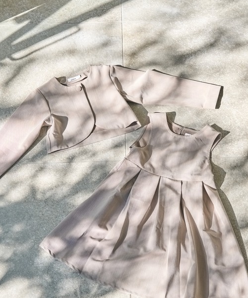 pairmanon(ペアマノン)の「ボレロ&ノースリーブプリーツワンピース(ワンピース・キッズ・ベージュ/ネイビー・140/130/150/100/120/110/90)」の8枚目の写真