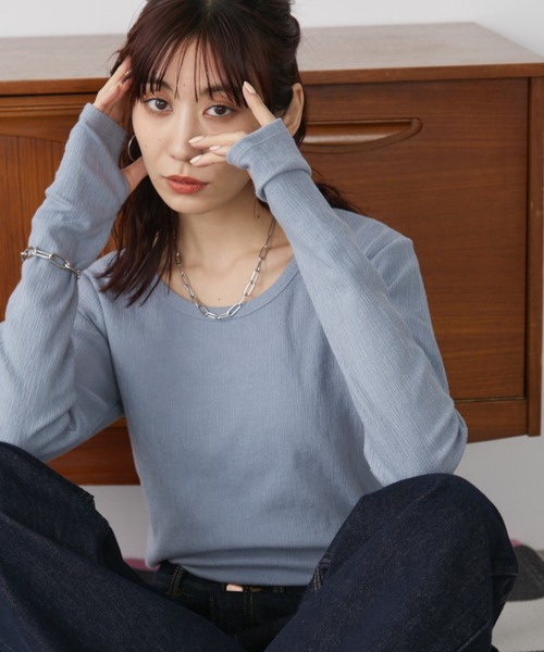 Auntie Rosa Holiday(アンティローザホリデー)の「ホックストラップバックオープンプルオーバー(Tシャツ/カットソー・レディース・ベージュ/ブラック/サックスブルー・FREE)」の15枚目の写真