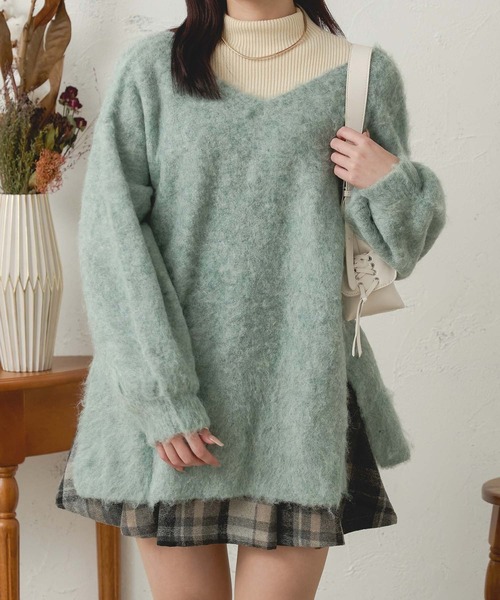 Ambre Neige(アンブルネージュ)の「ルーズシャギーVネックニット/WEB/EC限定商品(ニット/セーター・レディース・ダークブラウン/オレンジ/アイボリー/ライトブルー・FREE)」の8枚目の写真