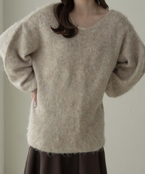 Ambre Neige(アンブルネージュ)の「ルーズシャギーVネックニット/WEB/EC限定商品(ニット/セーター・レディース・ダークブラウン/オレンジ/アイボリー/ライトブルー・FREE)」の14枚目の写真