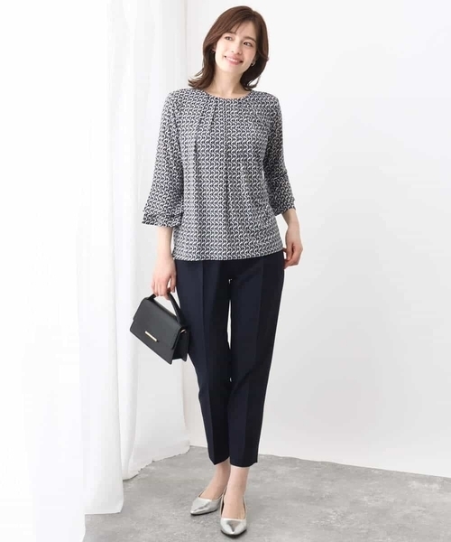 OFUON le MK（オフオンルエムケー）の「[名品シリーズ]ストレッチテーパードパンツ/WEB限定サイズあり/洗える（スラックス・レディース・アイボリー/ネイビー/モカ・42/40/38/36）」の4枚目の写真