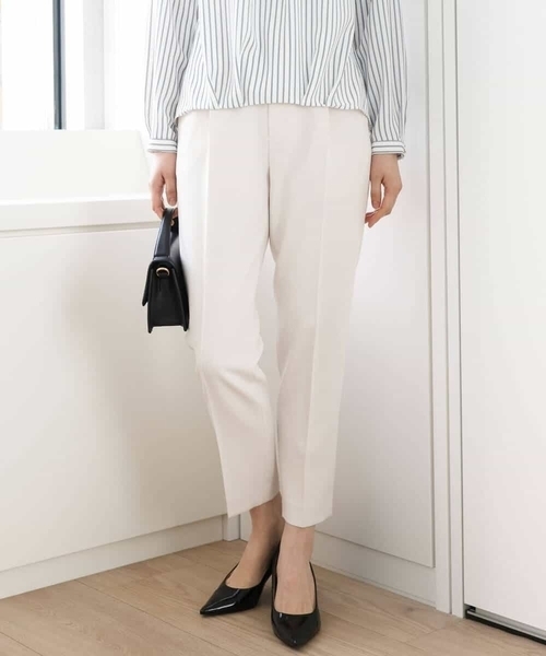 OFUON le MK（オフオンルエムケー）の「[名品シリーズ]ストレッチテーパードパンツ/WEB限定サイズあり/洗える（スラックス・レディース・アイボリー/ネイビー/モカ・42/40/38/36）」の5枚目の写真