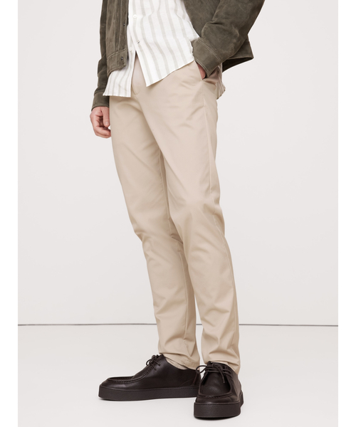 Banana Republic（バナナリパブリック）の「スリム コアテンプパンツ（チノパンツ・メンズ・ベージュ/ブラック/ネイビー/ライトグレー・28W 30L/30W 30L/33W 30L/29W 30L/31W 30L/32W 30L/34W 30L）」の16枚目の写真