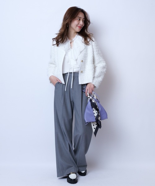 JUSGLITTY（ジャスグリッティー）の「シアーストライプラッフルブラウス（シャツ/ブラウス・レディース・ブラック/ホワイト・2/1）」の11枚目の写真