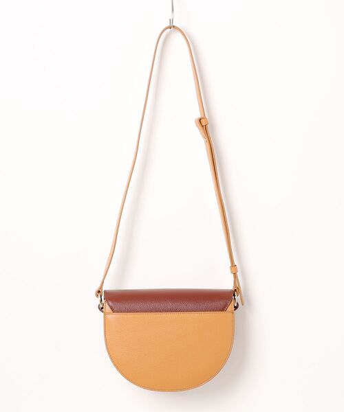 COLE HAAN(コールハーン)の「エビ-サドルバッグ womens(ショルダーバッグ・レディース・ブラウン・OSFA)」の2枚目の写真