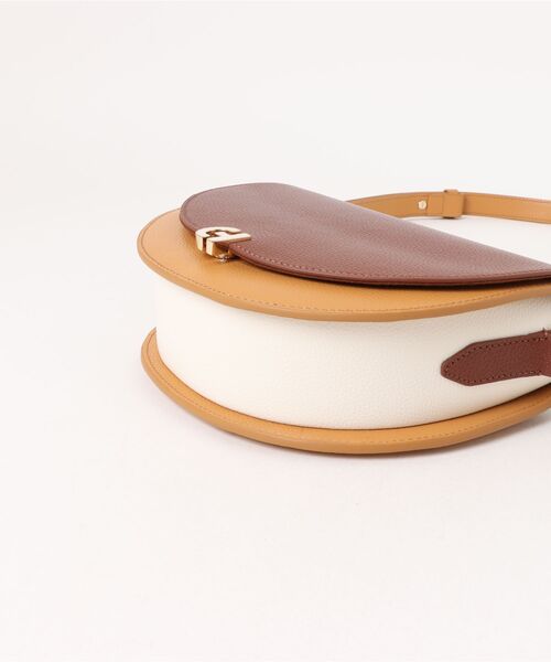 COLE HAAN(コールハーン)の「エビ-サドルバッグ womens(ショルダーバッグ・レディース・ブラウン・OSFA)」の3枚目の写真