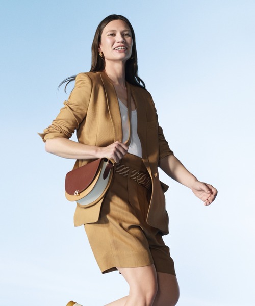 COLE HAAN(コールハーン)の「エビ-サドルバッグ womens(ショルダーバッグ・レディース・ブラウン・OSFA)」の6枚目の写真