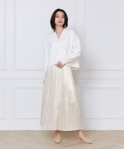 INED（イネド）の「TCストレッチ スムースカーディガン（カーディガン/ボレロ・レディース・ベージュ/オフホワイト/ブルー・9号）」の4枚目の写真