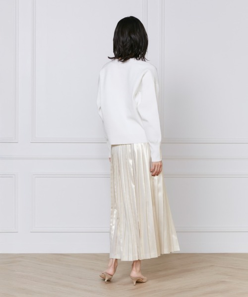 INED（イネド）の「TCストレッチ スムースカーディガン（カーディガン/ボレロ・レディース・ベージュ/オフホワイト/ブルー・9号）」の7枚目の写真