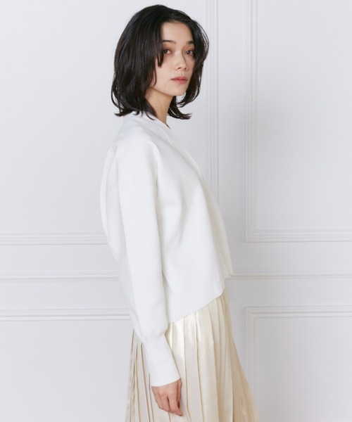 INED（イネド）の「TCストレッチ スムースカーディガン（カーディガン/ボレロ・レディース・ベージュ/オフホワイト/ブルー・9号）」の12枚目の写真