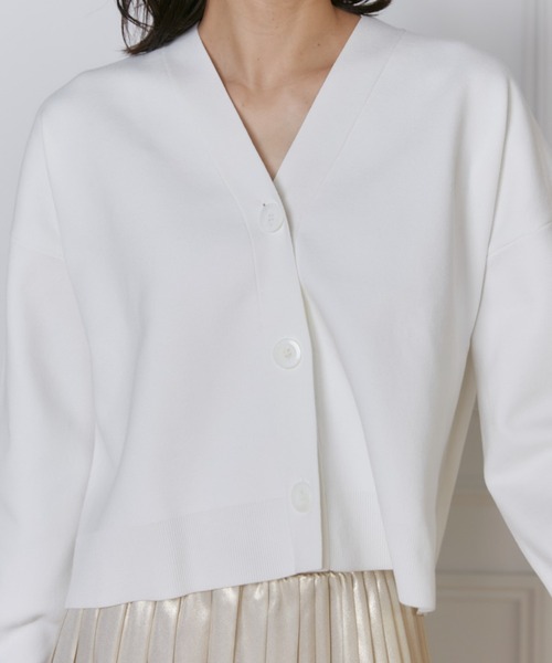 INED（イネド）の「TCストレッチ スムースカーディガン（カーディガン/ボレロ・レディース・ベージュ/オフホワイト/ブルー・9号）」の15枚目の写真