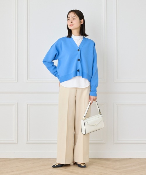 INED（イネド）の「TCストレッチ スムースカーディガン（カーディガン/ボレロ・レディース・ベージュ/オフホワイト/ブルー・9号）」の18枚目の写真