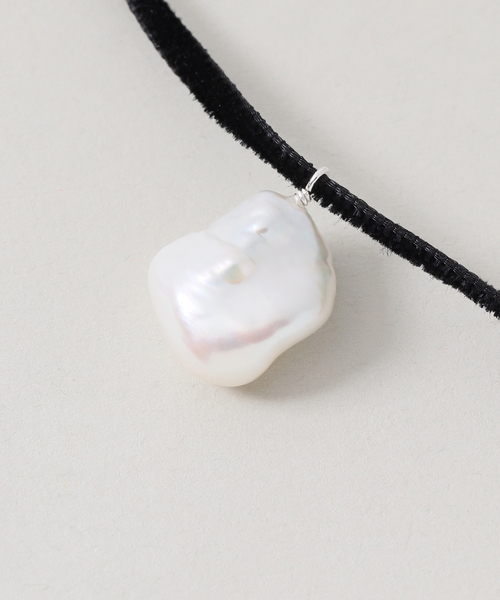La TOTALITE（ラトータリテ）の「【ル ボンボン/LES BONBON】liberty pearl necklace（ネックレス・レディース・ブラック/チャコールグレー・FREE）」の15枚目の写真