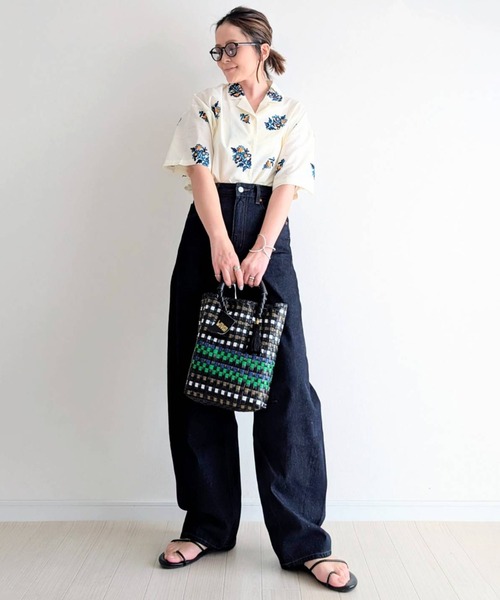 notch.（ノッチ）の「【 notch. by yui 】エンブロイダリーオープンカラーシャツ（シャツ/ブラウス・レディース・ブルー/オフホワイト/イエロー/ブラウン・M）」の10枚目の写真