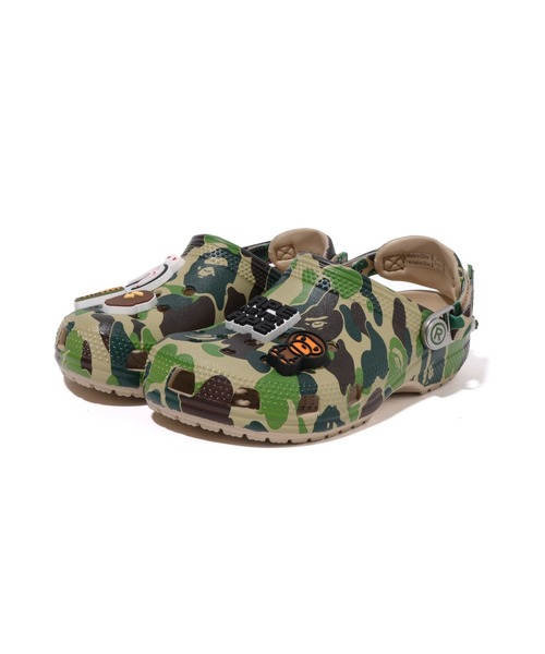 A BATHING APE（アベイシングエイプ）の「BAPE X CROCS - CLOG（サンダル・キッズ・ブルー/ピンク/グリーン・18.5/19/18/20/21/19.5）」の2枚目の写真