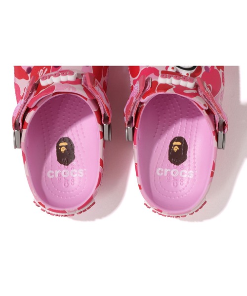 A BATHING APE（アベイシングエイプ）の「BAPE X CROCS - CLOG（サンダル・キッズ・ブルー/ピンク/グリーン・18.5/19/18/20/21/19.5）」の7枚目の写真