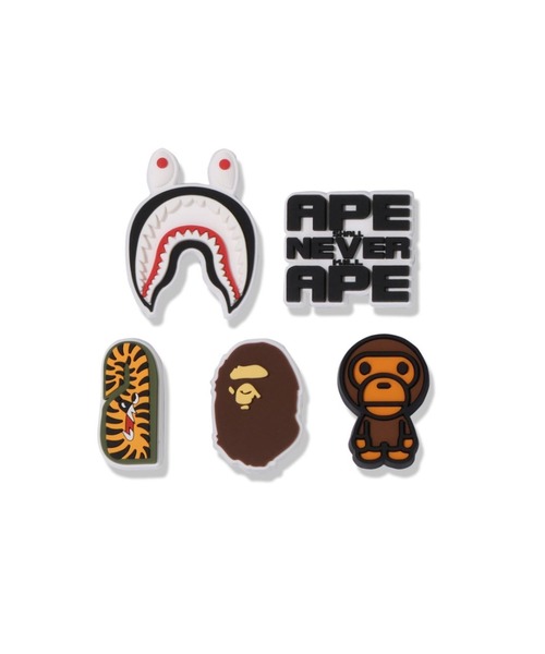 A BATHING APE（アベイシングエイプ）の「BAPE X CROCS - CLOG（サンダル・キッズ・ブルー/ピンク/グリーン・18.5/19/18/20/21/19.5）」の4枚目の写真
