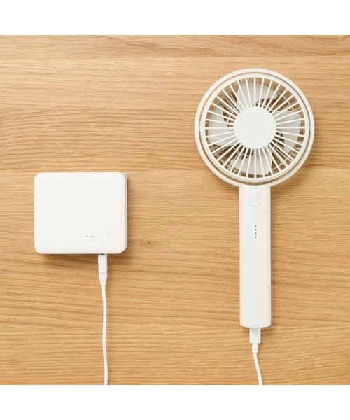 無印良品(ムジルシリョウヒン)の「角度が変えられる充電式ハンディファン(生活家電・メンズ・ピンク/ホワイト/グレー・FREE)」の10枚目の写真