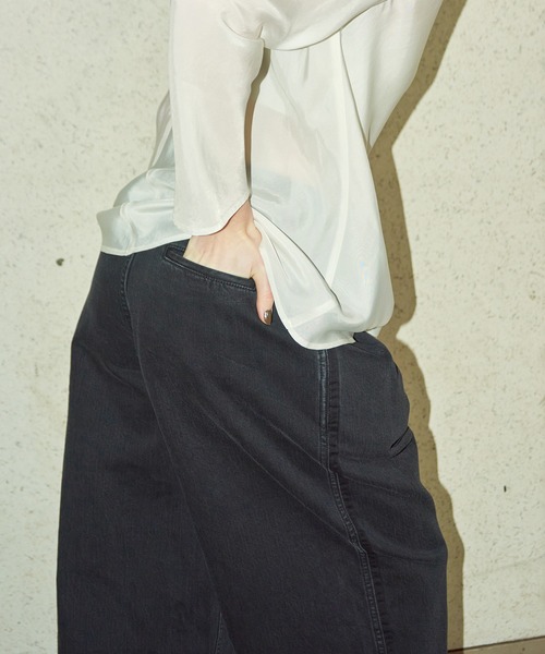 ADAM ET ROPE'（アダムエロペ）の「【EMOELLE】・【サステナブル】ドレスデニムパンツ（デニムパンツ・レディース・ブラック系その他/サックスブルー/ブラック系その他3・38/36/34）」の19枚目の写真