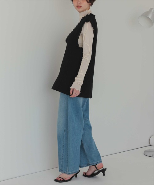 titivate(ティティベイト)の「袖コード刺繍ハイネックプルオーバー(Tシャツ/カットソー・レディース・チャコール/ブルー/アイボリー・M)」の14枚目の写真