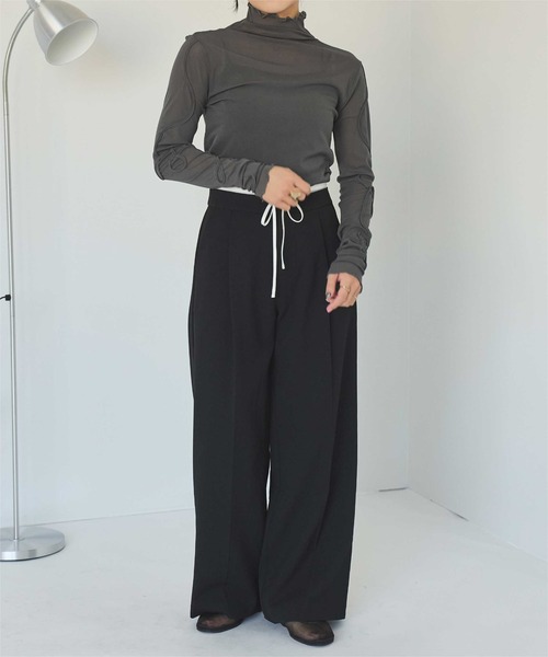 titivate(ティティベイト)の「袖コード刺繍ハイネックプルオーバー(Tシャツ/カットソー・レディース・チャコール/ブルー/アイボリー・M)」の22枚目の写真