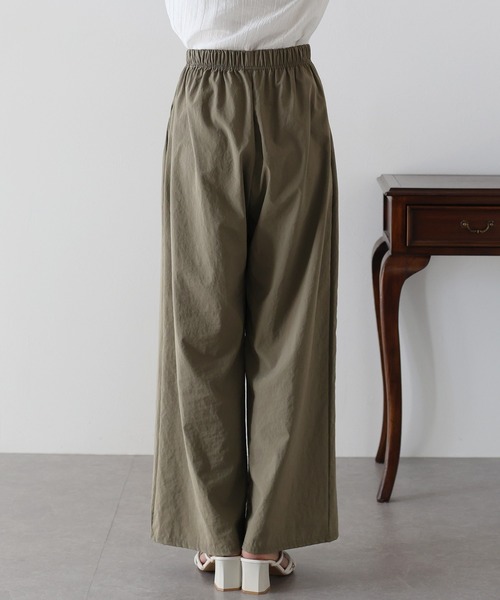 BLUEEAST（ブルーイースト）の「ナイロンパンツ（カーゴパンツ・レディース・ベージュ/グリーン/ブラック/カーキ・MEDIUM）」の17枚目の写真