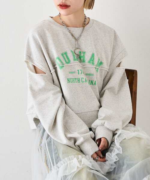 w closet（ダブルクローゼット）の「肩スリットロゴスウェット（Tシャツ/カットソー・レディース・ピンク/チャコールグレー/アイボリー・FREE）」の2枚目の写真