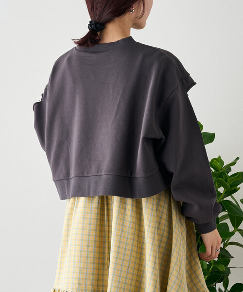 w closet（ダブルクローゼット）の「肩スリットロゴスウェット（Tシャツ/カットソー・レディース・ピンク/チャコールグレー/アイボリー・FREE）」の20枚目の写真