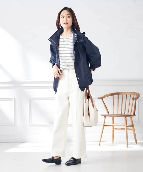 a.v.v（アーヴェヴェ）の「【2WAY/微撥水】フード付きスタンドカラージャケット（ブルゾン・レディース・アイボリー/ネイビー・42/40/38/34/36）」の14枚目の写真