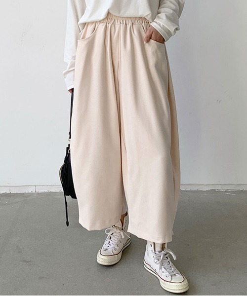 SallyLunn(サリーラン)の「ワイドコクーンパンツ(その他パンツ・レディース・ブラック/アイボリー/ブルー・MEDIUM/LARGE)」の11枚目の写真