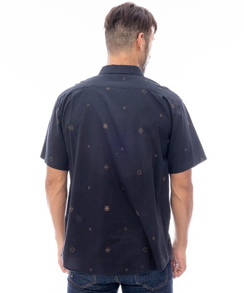 BILLABONG(ビラボン)の「BILLABONG メンズ SUNDAYS MINI SS 半袖シャツ 【2025年春夏モデル】/ビラボン総柄プリント半袖シャツ(シャツ/ブラウス・メンズ・モスグリーン/ブラック/クリーム・X-LARGE/MEDIUM/LARGE)」の10枚目の写真