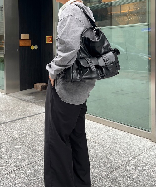 B.R.U（ブル）の「フェイクレザーアウトポケットアクセントショルダーバッグ（ショルダーバッグ・メンズ・ブラック系その他/ブラック・FREE）」の22枚目の写真