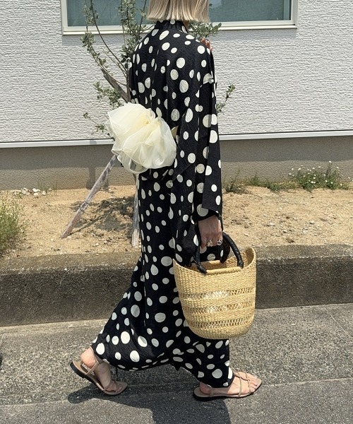 Neina（ネイナ）の「【浴衣】ドット柄ワンピース浴衣セット（上衣＋ワンピース＋帯） 〔Neina〕（浴衣・レディース・ホワイト系/ブラック系・FREE）」の11枚目の写真