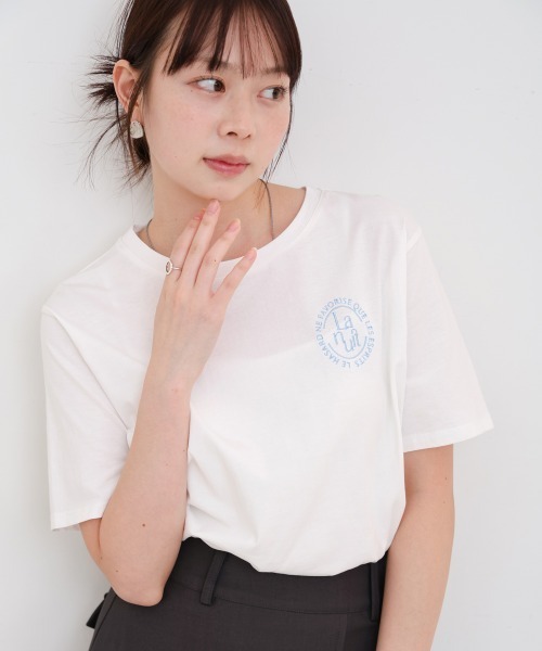 Bab(バブ)の「バックロゴ刺繍半袖Tシャツ(Tシャツ/カットソー・レディース・イエロー/ピンク/オフホワイト/ブラック・M)」の2枚目の写真