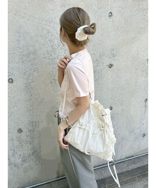 FURFUR(ファーファー)の「【WEB限定】ビジュー付きロゴ刺繍Tシャツ(Tシャツ/カットソー・レディース・ホワイト/ブラック/ピンク・FREE)」の18枚目の写真