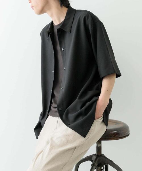 ITEMS URBANRESEARCH（アイテムズ アーバンリサーチ）の「2wayストレッチスナップ半袖シャツ（シャツ/ブラウス・メンズ・ベージュ/ネイビー/グレー/ブラック/ライトベージュ・MEDIUM/LARGE）」の12枚目の写真