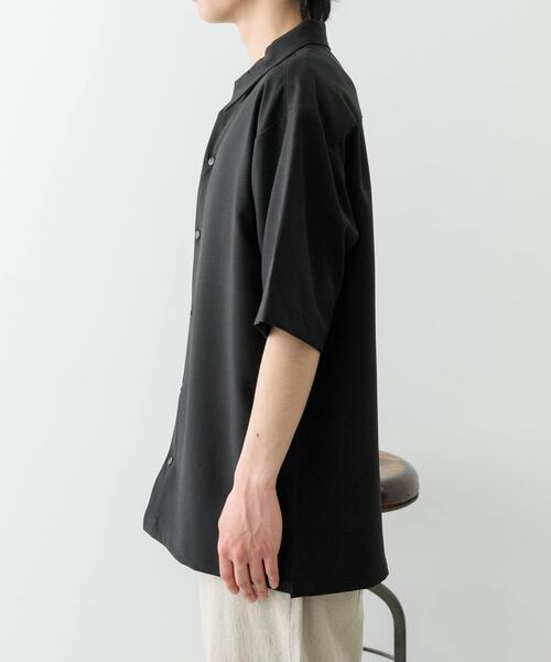 ITEMS URBANRESEARCH（アイテムズ アーバンリサーチ）の「2wayストレッチスナップ半袖シャツ（シャツ/ブラウス・メンズ・ベージュ/ネイビー/グレー/ブラック/ライトベージュ・MEDIUM/LARGE）」の19枚目の写真