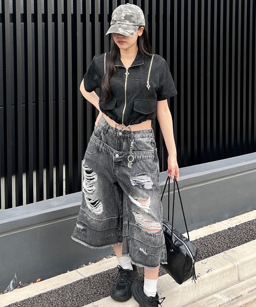 Figments（フィグメンツ）の「半袖クロップドショルダーZIPトップ（シャツ/ブラウス・レディース・ブラック/スミクロ・FREE）」の5枚目の写真