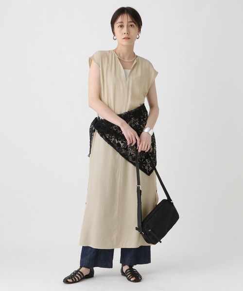 Elura(エルーラ)の「シャリサラサイドスリットワンピース〈低身長サイズあり〉/450251(ワンピース・レディース・ブラック/ベージュ/ダークブラウン・FREE/FREE(S))」の20枚目の写真
