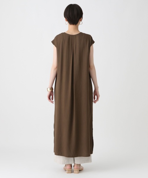 Elura(エルーラ)の「シャリサラサイドスリットワンピース〈低身長サイズあり〉/450251(ワンピース・レディース・ブラック/ベージュ/ダークブラウン・FREE/FREE(S))」の12枚目の写真