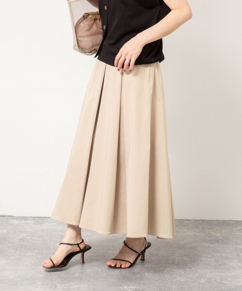 NOLLEY’S Sophi（ノーリーズソフィ）の「【追加】ウォッシャブルタフタタックフレアスカート（スカート・レディース・ブラック/ベージュ・38/36/34）」の2枚目の写真