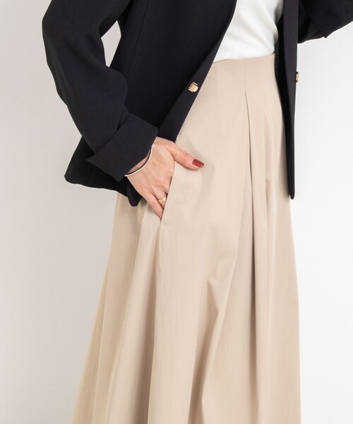 NOLLEY’S Sophi（ノーリーズソフィ）の「【追加】ウォッシャブルタフタタックフレアスカート（スカート・レディース・ブラック/ベージュ・38/36/34）」の17枚目の写真
