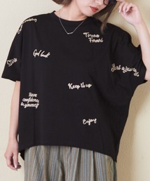 CUBE SUGAR | 21/-OE天竺ランダムロゴ刺繍Tシャツ(Tシャツ/カットソー)