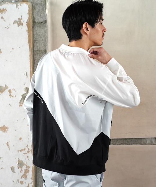 LUXE/R GOLF（ラグジュ ゴルフ）の「(RM)【LUXE/R GOLF】ストレッチ クロス 切り替え 配色 モックネック プルオーバー シャツ（スウェット・メンズ・ベージュ系/ブラック系/ホワイト系・L/XL/M）」の10枚目の写真