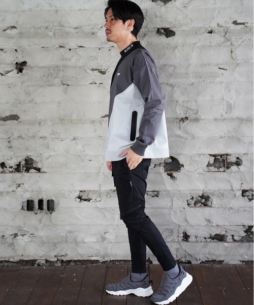 LUXE/R GOLF（ラグジュ ゴルフ）の「(RM)【LUXE/R GOLF】ストレッチ クロス 切り替え 配色 モックネック プルオーバー シャツ（スウェット・メンズ・ベージュ系/ブラック系/ホワイト系・L/XL/M）」の13枚目の写真