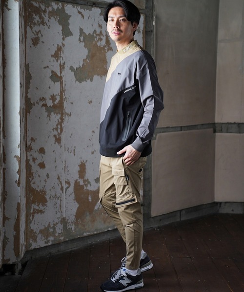 LUXE/R GOLF（ラグジュ ゴルフ）の「(RM)【LUXE/R GOLF】ストレッチ クロス 切り替え 配色 モックネック プルオーバー シャツ（スウェット・メンズ・ベージュ系/ブラック系/ホワイト系・L/XL/M）」の20枚目の写真
